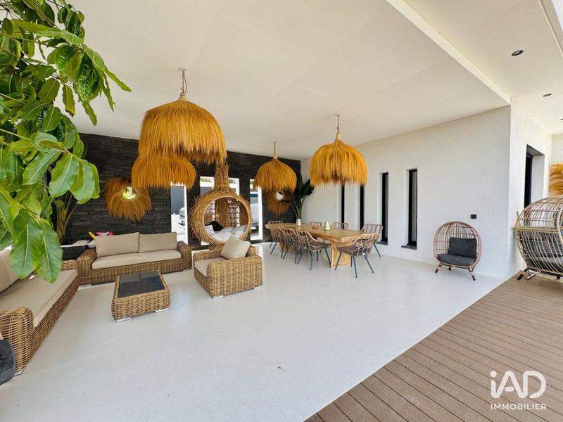 Maison - 200 m² - 6 pièces