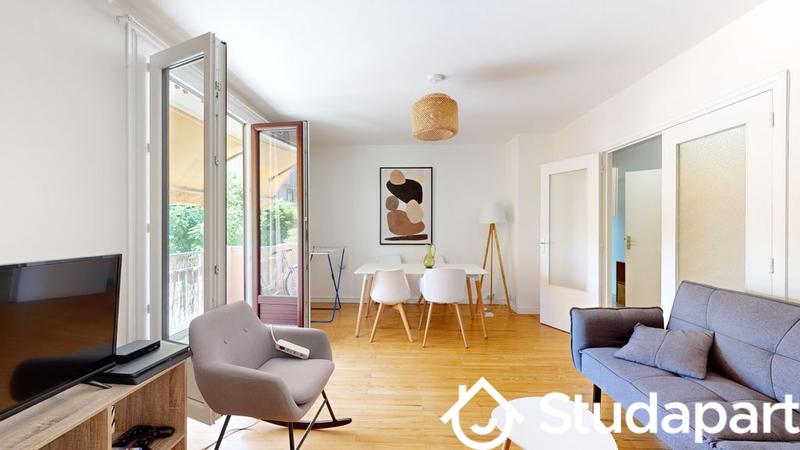 Chambre - 94 m² - 1 pièce