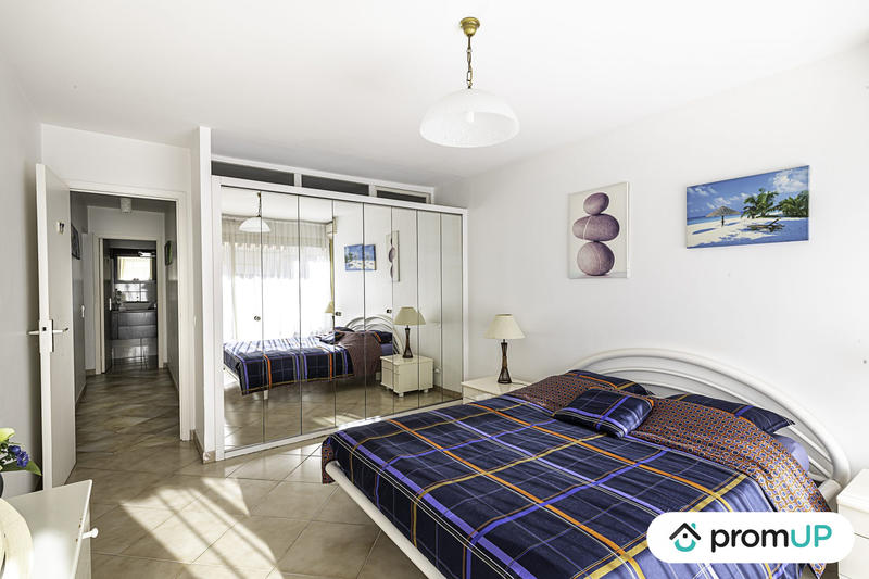 Appartement - 93 m² - 4 pièces