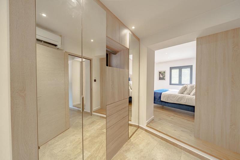 Villa - 192 m² - 8 pièces