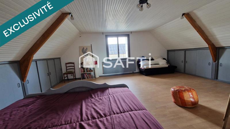 Maison - 216 m² - 6 pièces