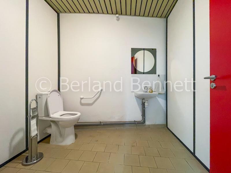 Maison - 300 m² - 7 pièces