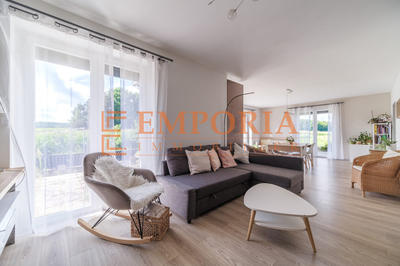 Maison - 165 m² - 6 pièces