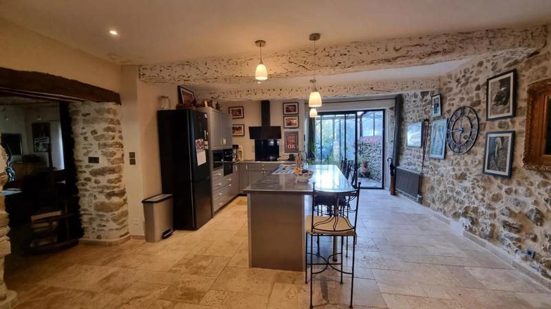 Maison - 291 m² - 7 pièces