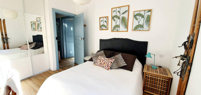 Maison - 215 m² - 8 pièces