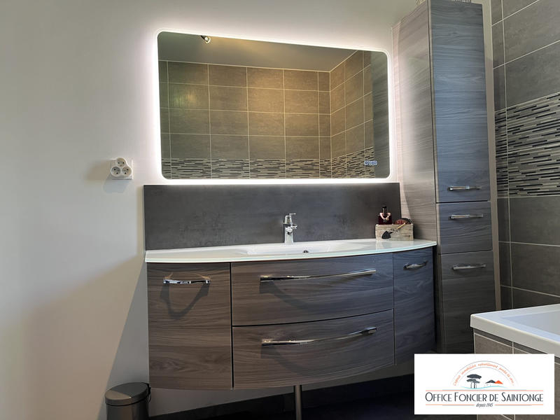 Maison - 136 m² - 5 pièces