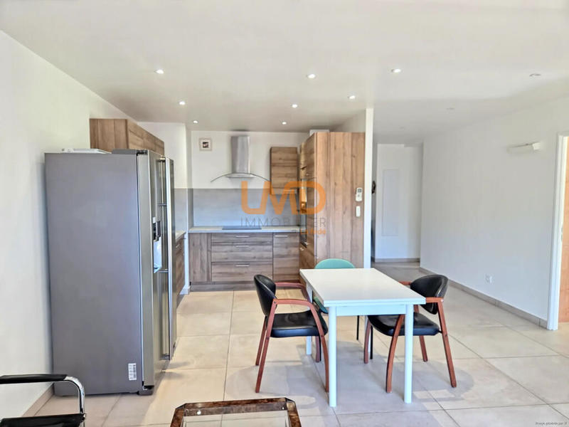 Appartement - 77 m² - 4 pièces