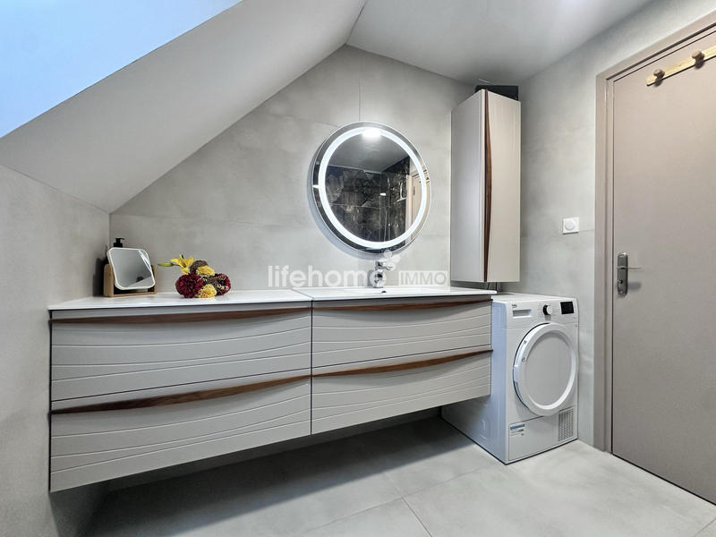 Maison - 111 m² - 5 pièces