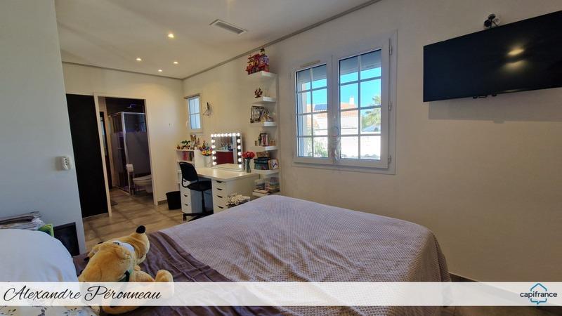 Villa - 285 m² - 9 pièces