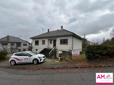 Maison - 90 m² - 5 pièces