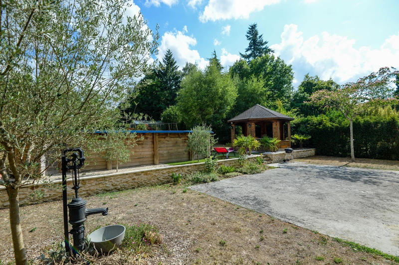 Maison - 142 m² - 7 pièces