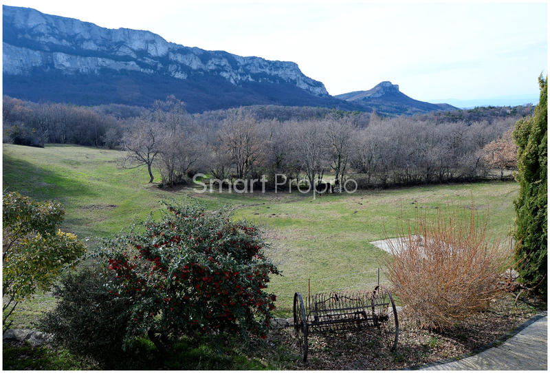 Propriété - 320 m² - 10 pièces