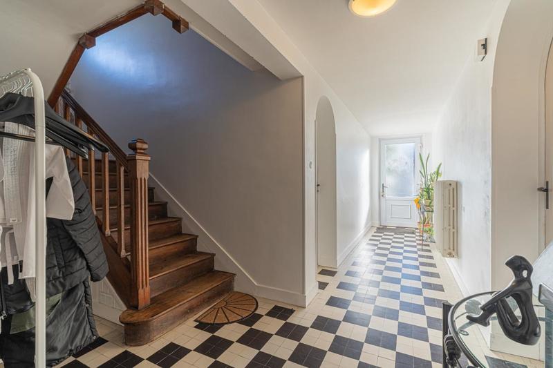 Maison - 175 m² - 8 pièces