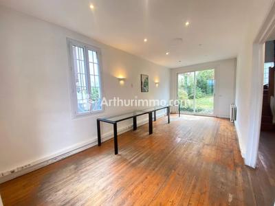 Maison - 350 m² - 4 pièces