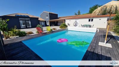 Maison - 175 m² - 8 pièces