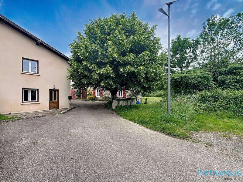 Maison - 85 m² - 5 pièces