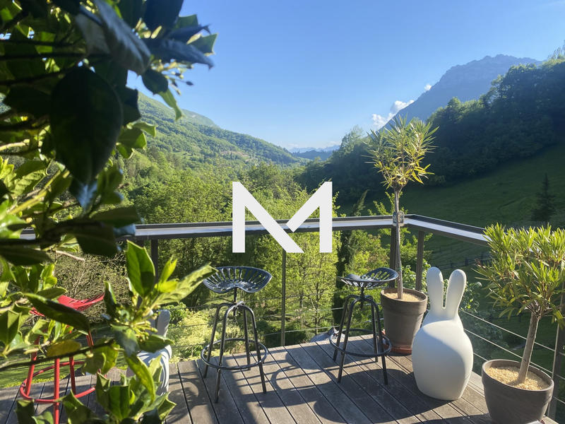 Maison - 190 m² - 5 pièces