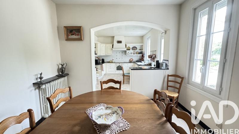 Maison - 250 m² - 9 pièces