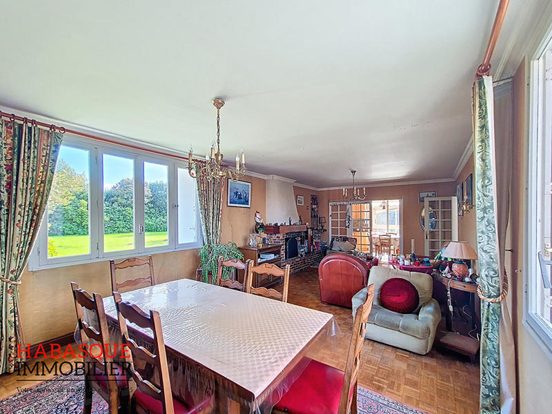 Maison - 159 m² - 7 pièces