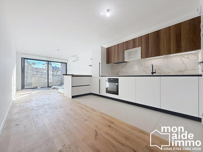 Appartement - 70 m² - 3 pièces