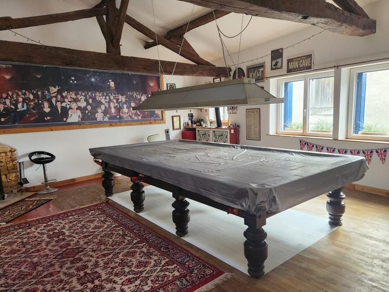 Maison - 446 m² - 13 pièces