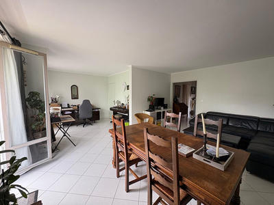 Appartement - 98 m² - 5 pièces