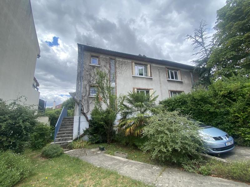 Maison - 105 m² - 5 pièces