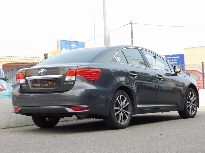 Toyota Avensis 150 d-4d Style 4p