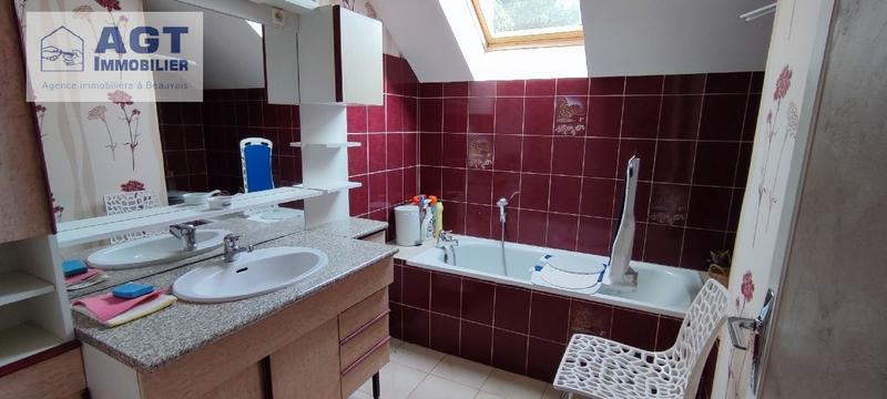 Maison traditionnelle - 93 m² - 4 pièces