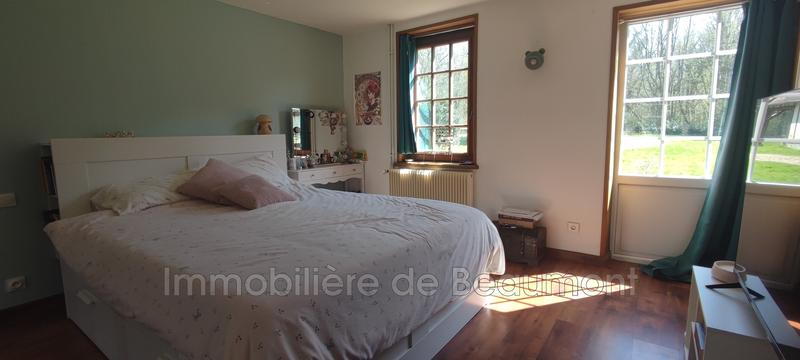 Maison - 205 m² - 9 pièces