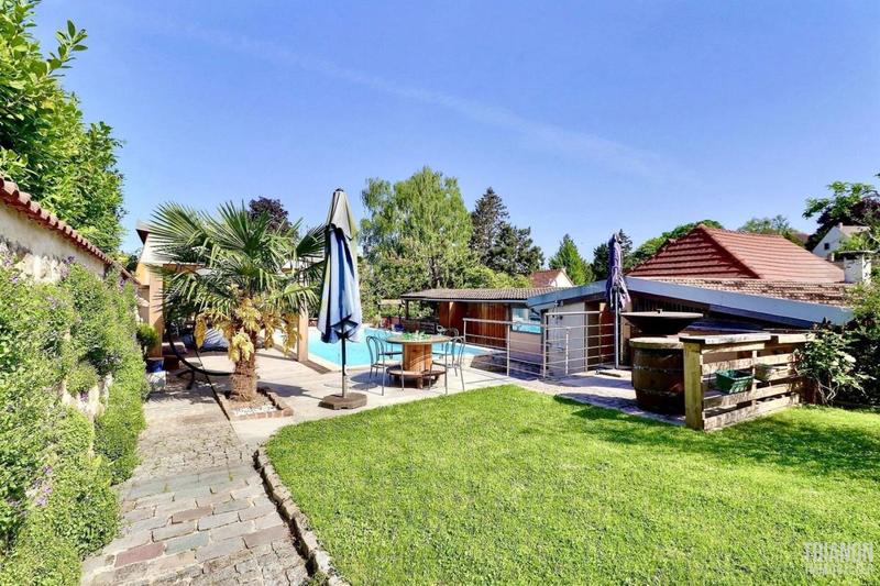 Maison - 90 m² - 6 pièces