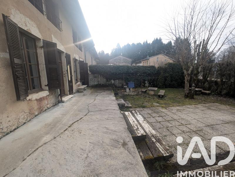 Maison - 140 m² - 12 pièces