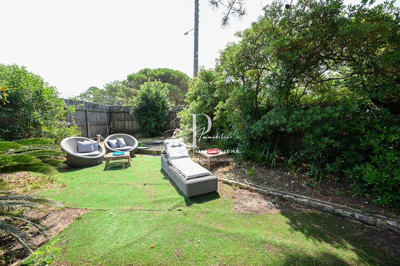 Villa - 220 m² - 11 pièces