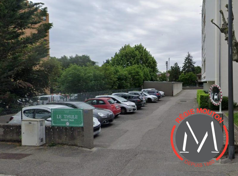 Parking / Garage - 9 m²