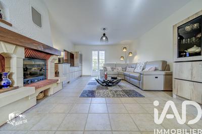 Maison - 136 m² - 5 pièces