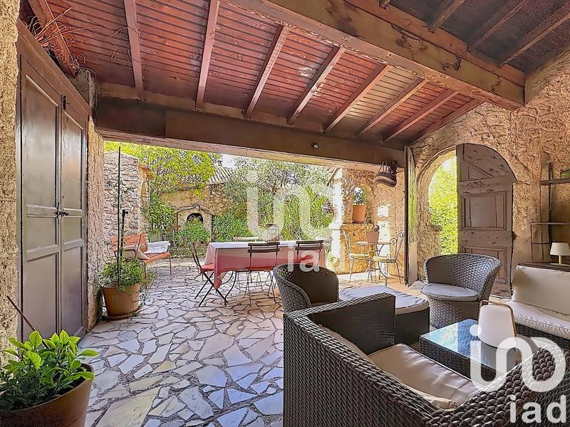 Maison - 186 m² - 9 pièces