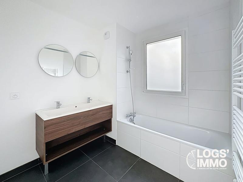 Maison - 83 m² - 4 pièces