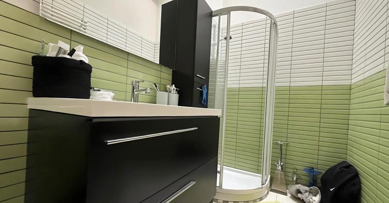 Maison - 246 m² - 11 pièces