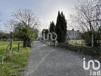 Maison - 220 m² - 5 pièces