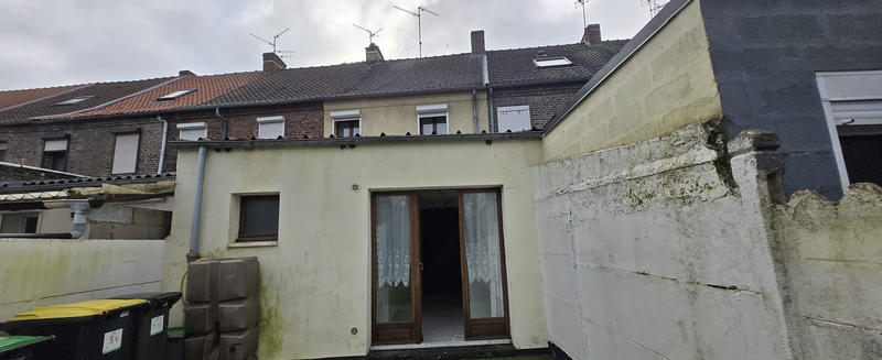 Maison - 95 m² - 6 pièces