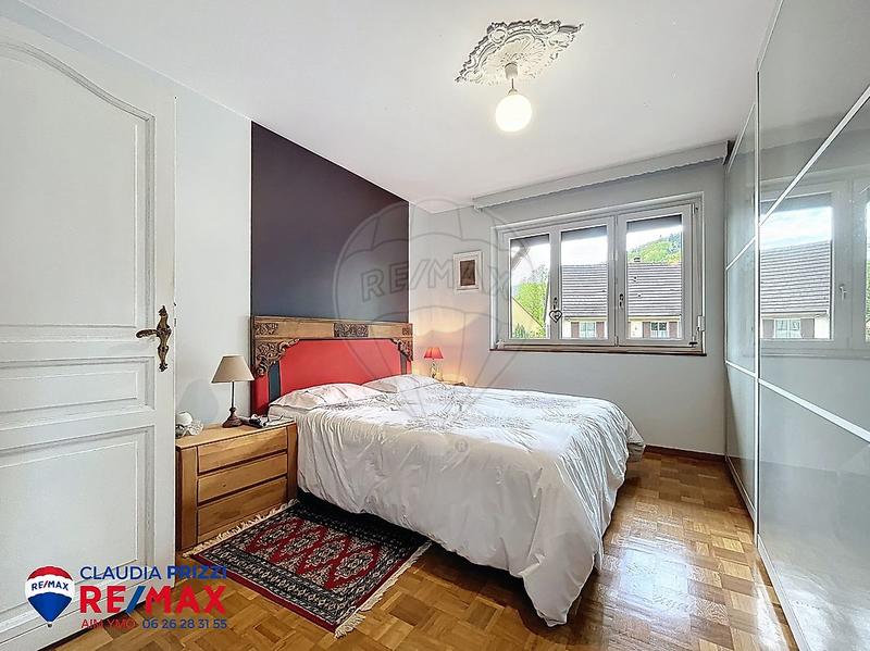 Maison - 180 m² - 6 pièces