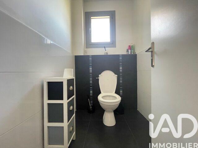 Maison - 290 m² - 8 pièces