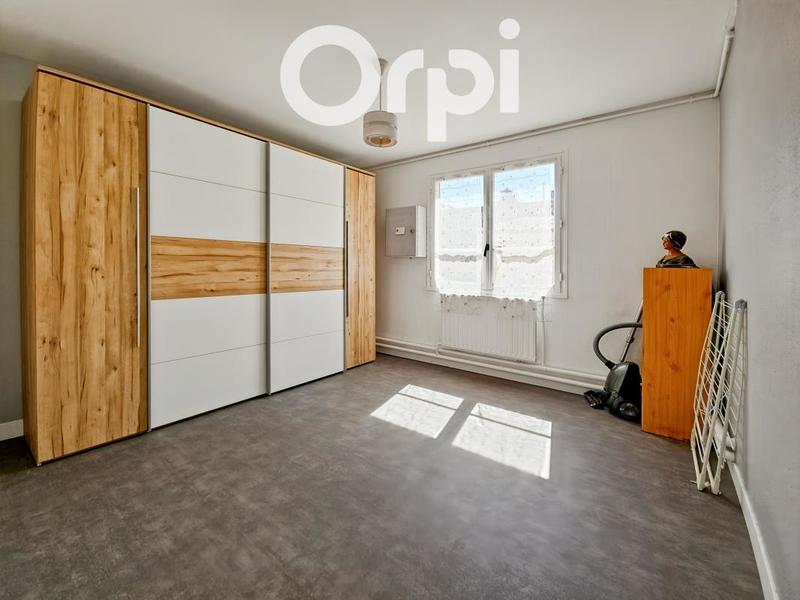 Maison - 104 m² - 6 pièces