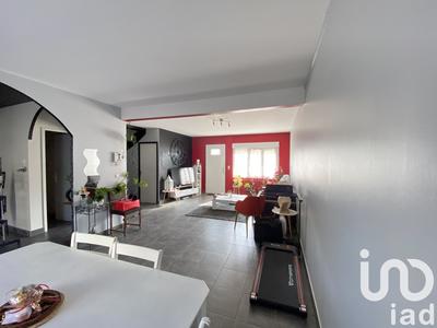 Maison - 99 m² - 5 pièces