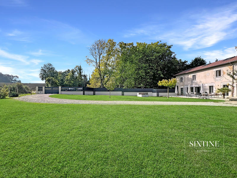Ferme - 302 m² - 8 pièces