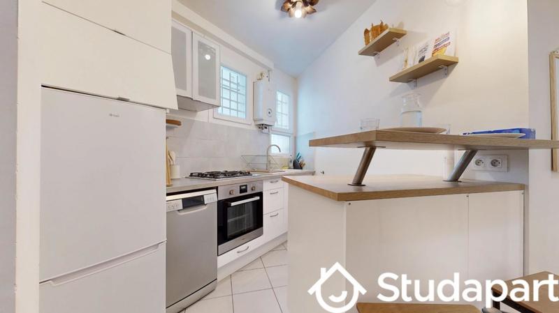 Chambre - 11 m² - 1 pièce