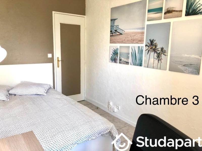 Chambre - 12 m² - 1 pièce