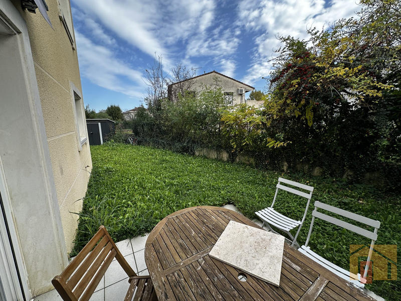 Maison - 104 m² - 4 pièces