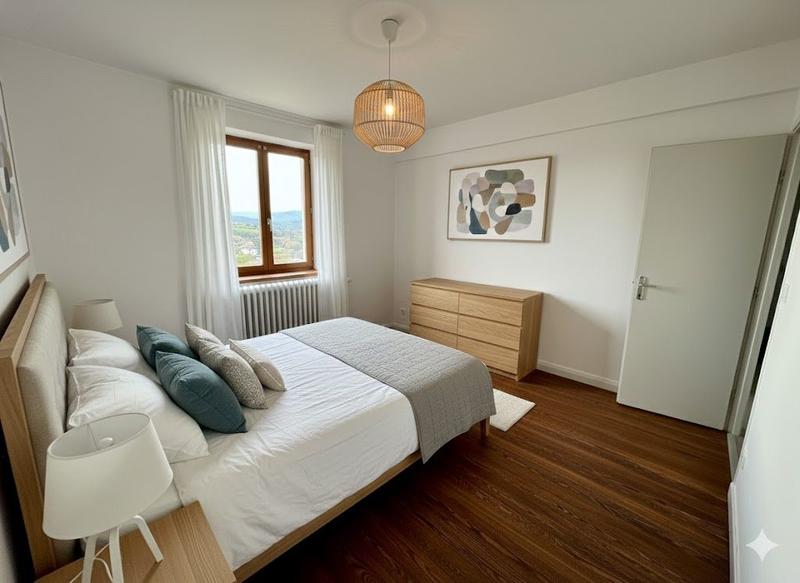 Maison - 93 m² - 4 pièces