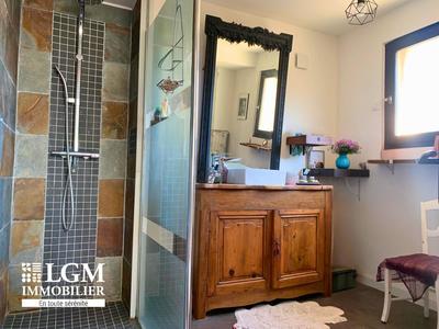 Maison - 282 m² - 10 pièces